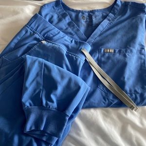 Figs Womans Ceil Blue top size Large